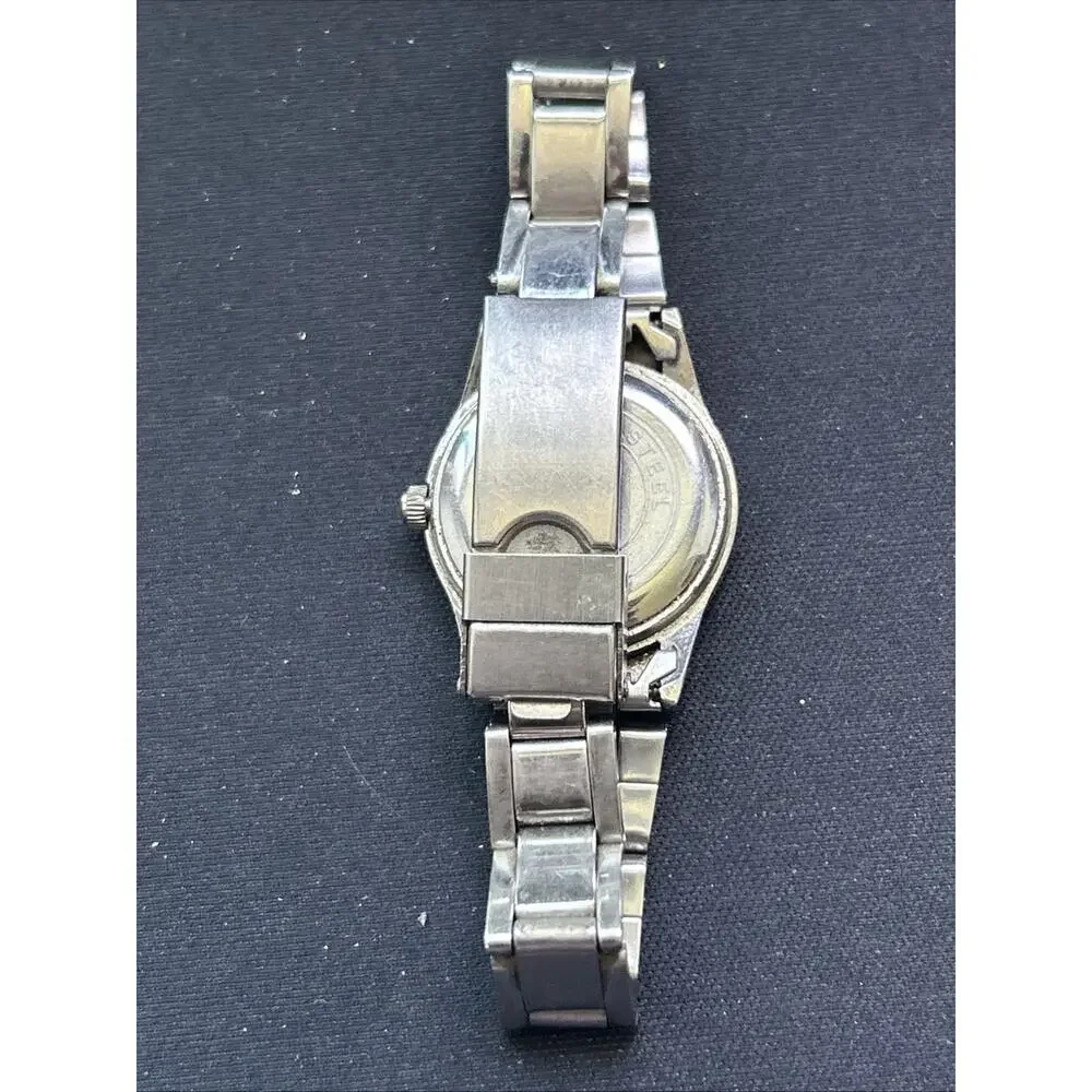 Gila River Casino Silver Tone Women’s Quartz Watch